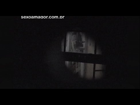 ❤️ Блондинку тайно снимает на видео соседский вуайерист, спрятанный за полыми кирпичами ️❌ Просто порно на нашем сайте pornoxlxx.ru ️
